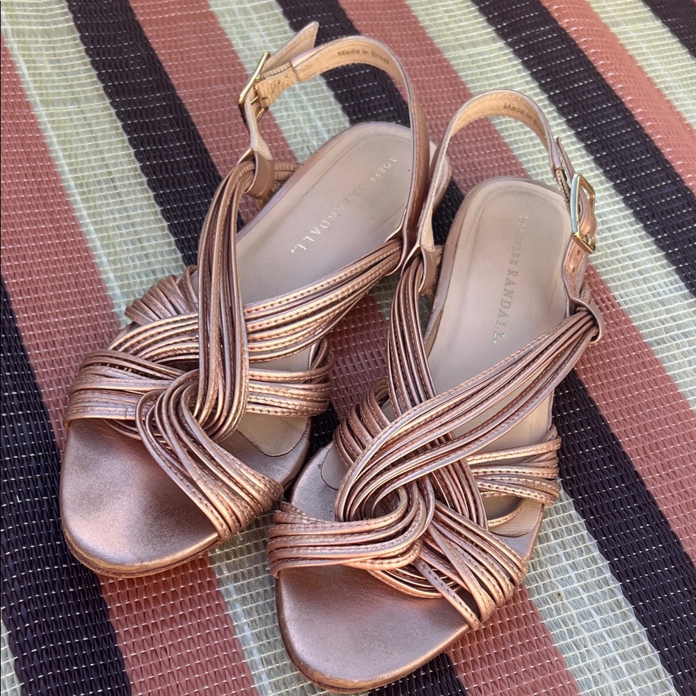 Loeffler Randall rose gold leather Sandals. flats. EUC